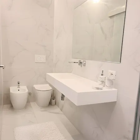 Chic Liberty Flat In Porta Venezia Center, Subway 1 Min, Ac, Wifi